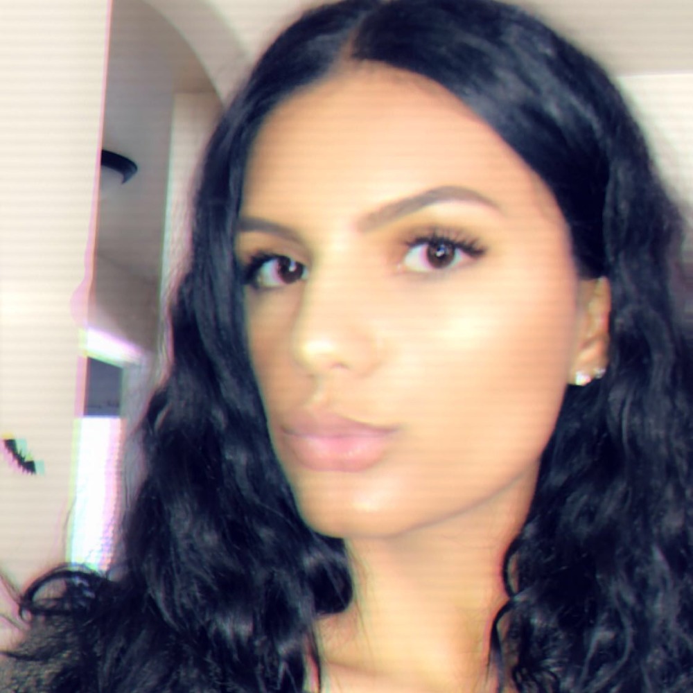 Meet your Posher, Kayla